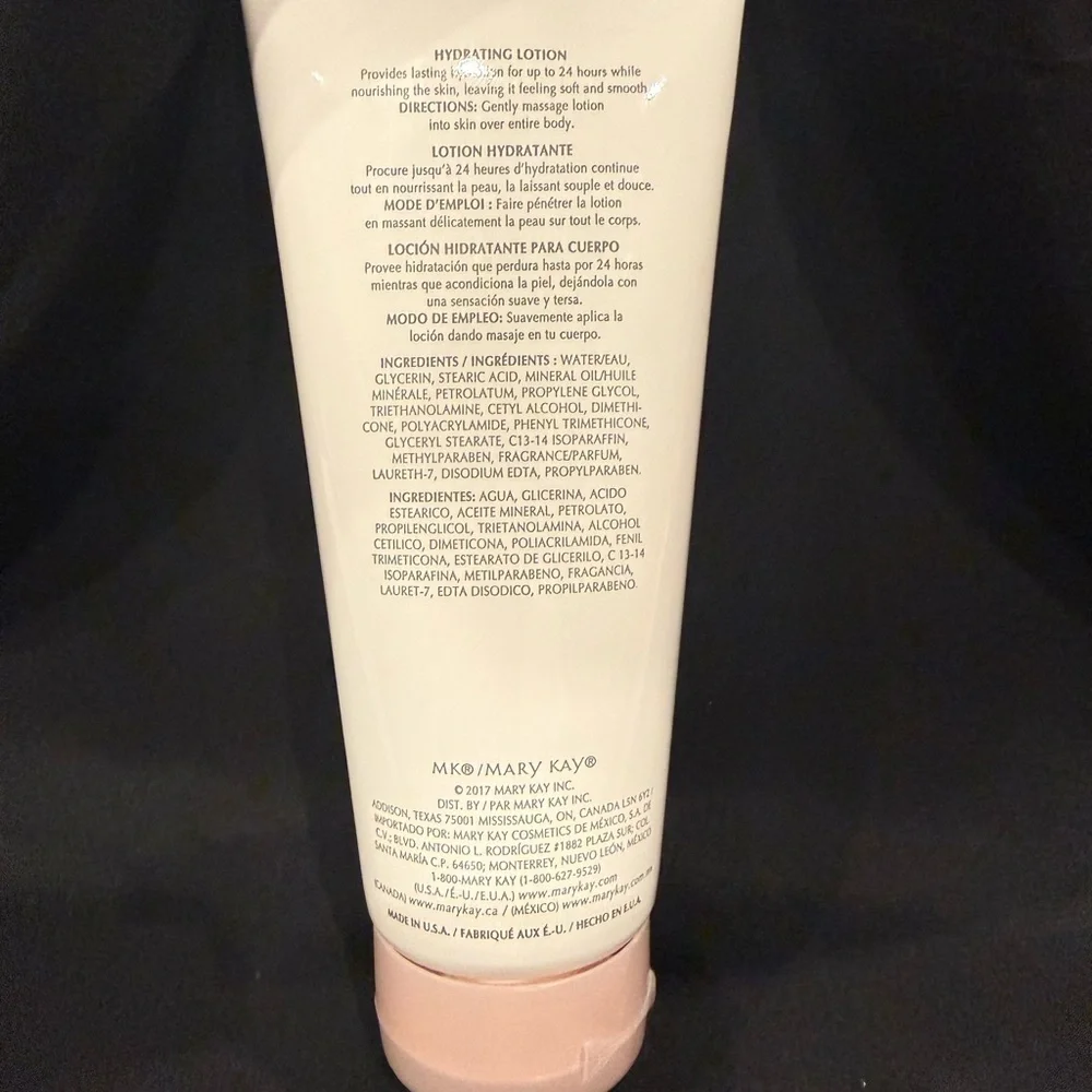 Mary Kay Hello Clean Set 2-in-1 Body Wash & Shave Gel and Hydrating Lotion
